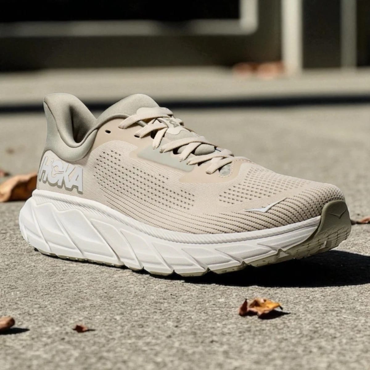 HOKA ARAHI 7 thumbnail